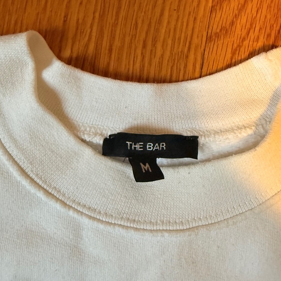 The Bar Varsity Crewneck - Picture 4 of 7